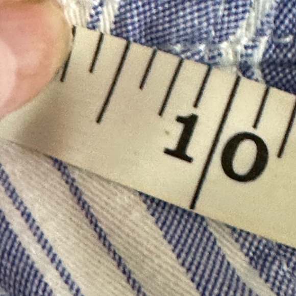 So sz jr 17 shorts in a medium blue and white stripe EUC Quality shorts. - Picture 5 of 11